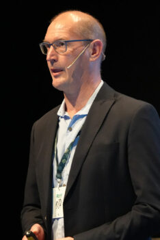 Leo van Overbeek