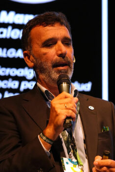 Manuel Valenciano